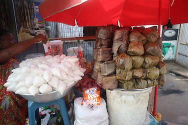 Marktstand in Elmina, Ghana